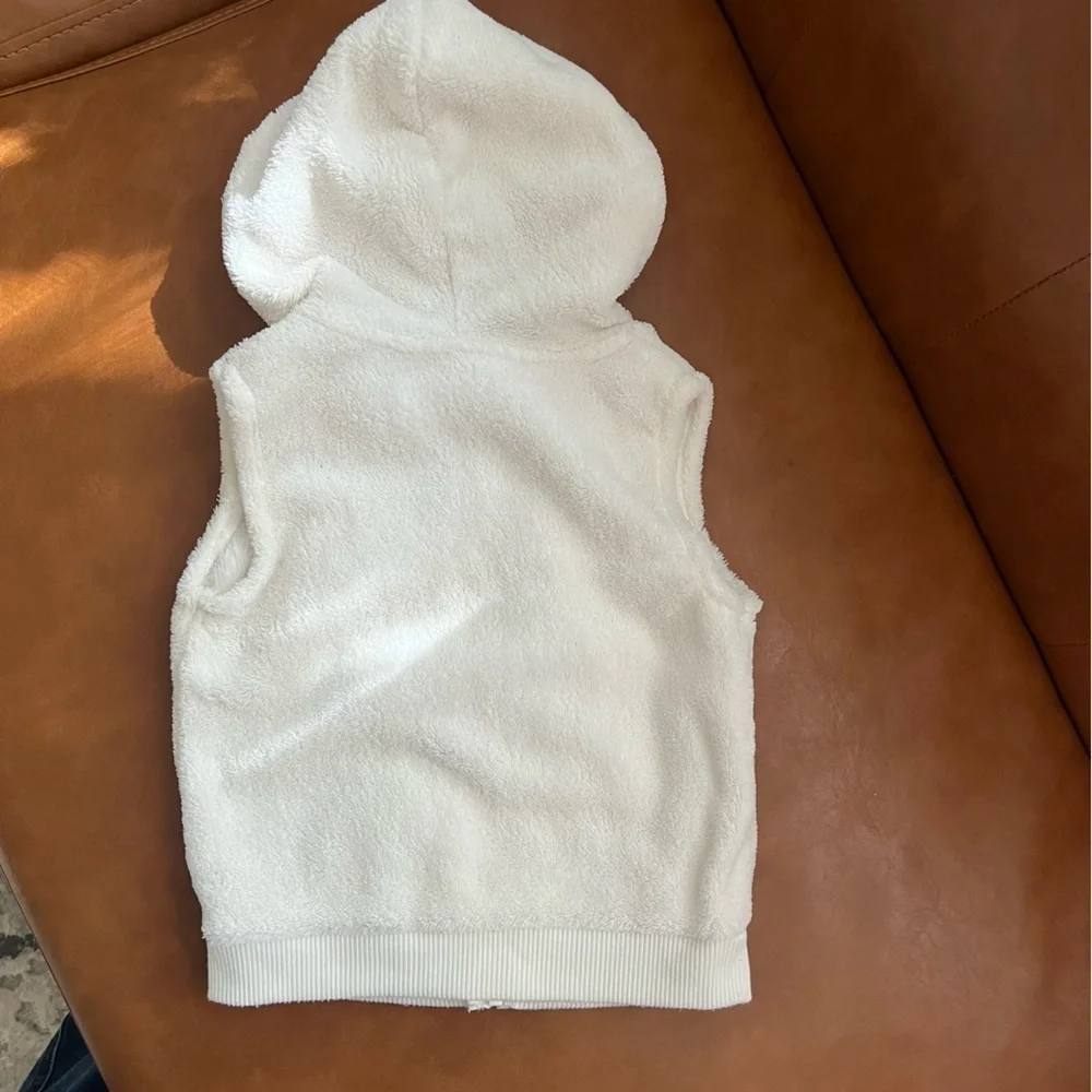 Carter’s Baby Toddler Girl Hooded Fleece Vest Sz 24M Zip Up Outdoor Holiday